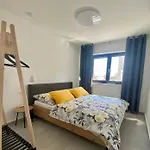 Luxury / شقة