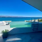 Luxury / * فير
