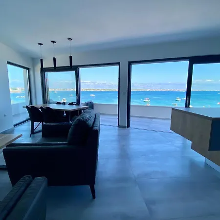 Luxury / Apartment Vir