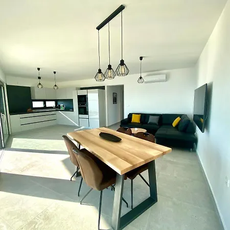 Apartmán Luxury / Vir