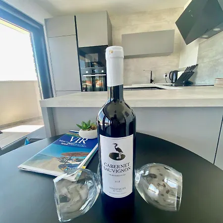 Luxury / * Vir