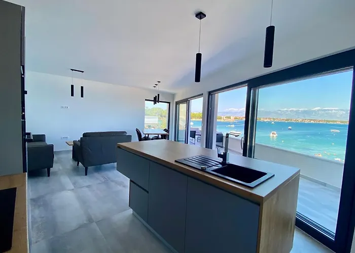 Apartment Luxury / *